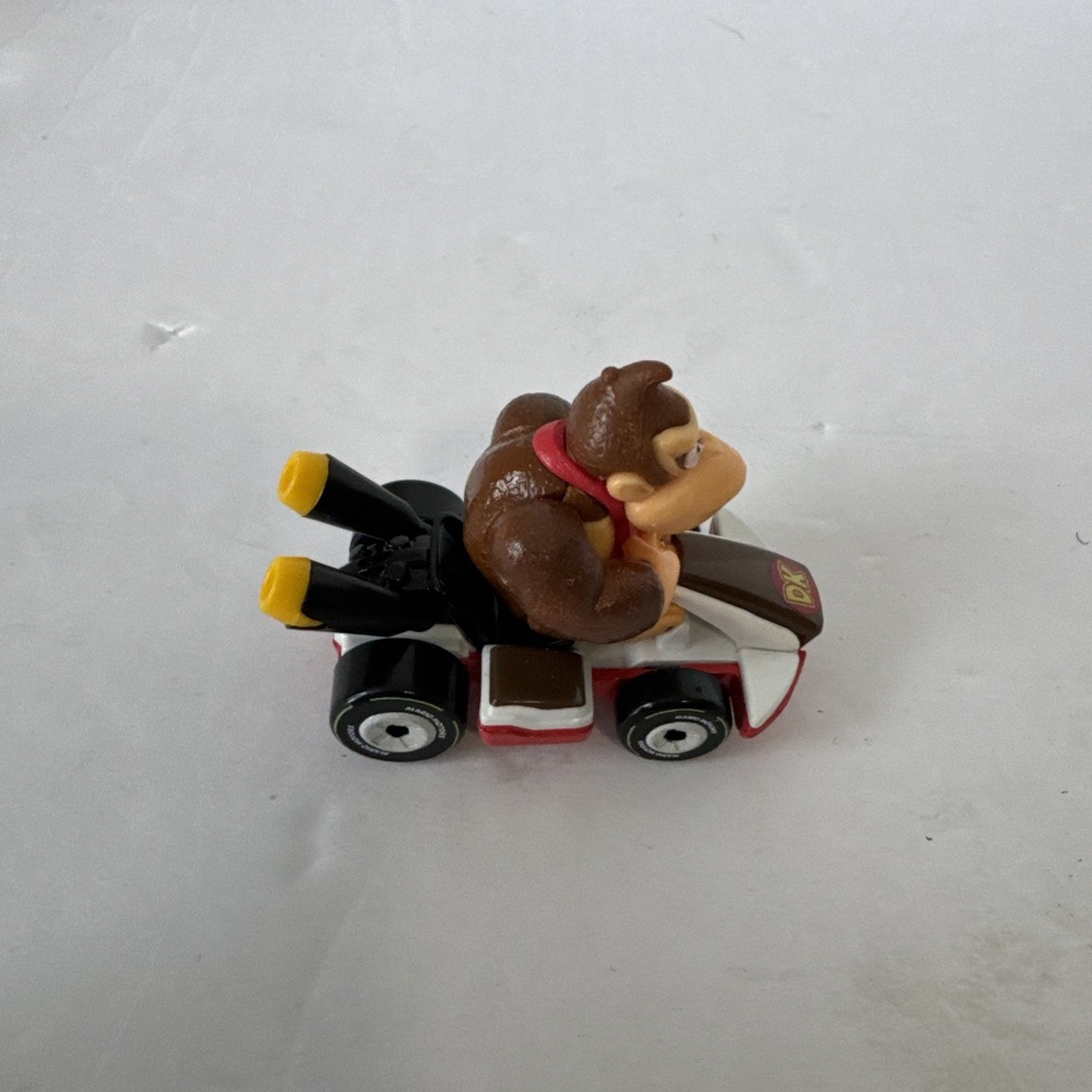 Nintendo Super Mario Kart Hot Wheels Racing Car Donkey Kong